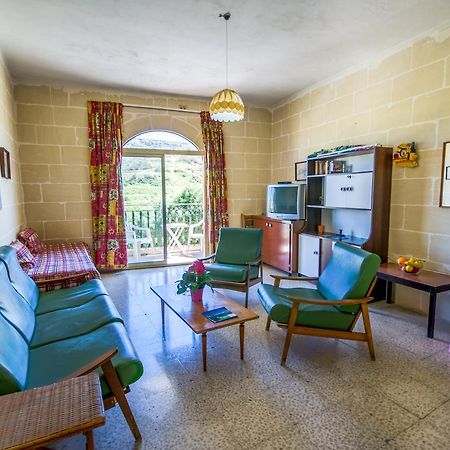Apartament Maryanne-Joe Flats Marsalforn Zewnętrze zdjęcie